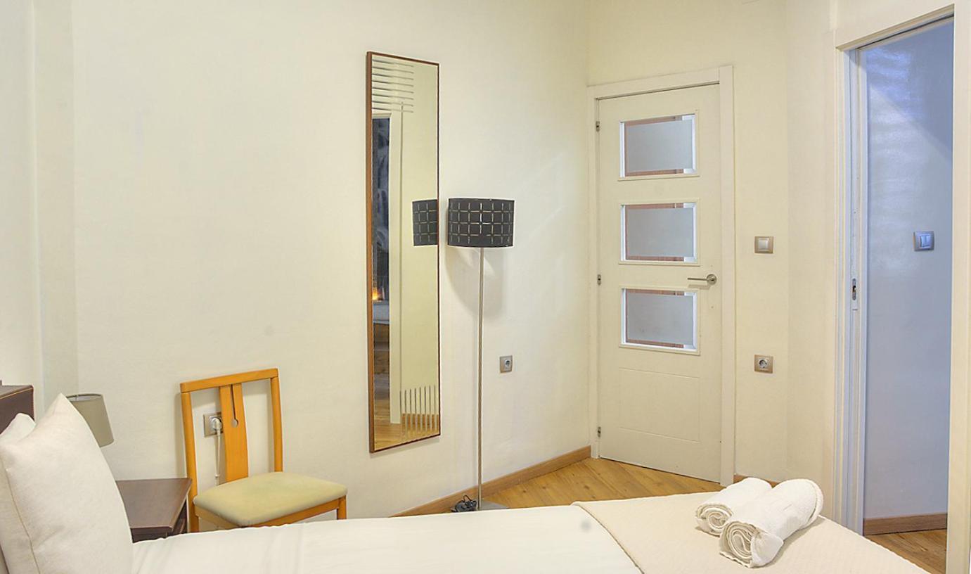 Family Luxury Argote Apartment Sevilla Bagian luar foto