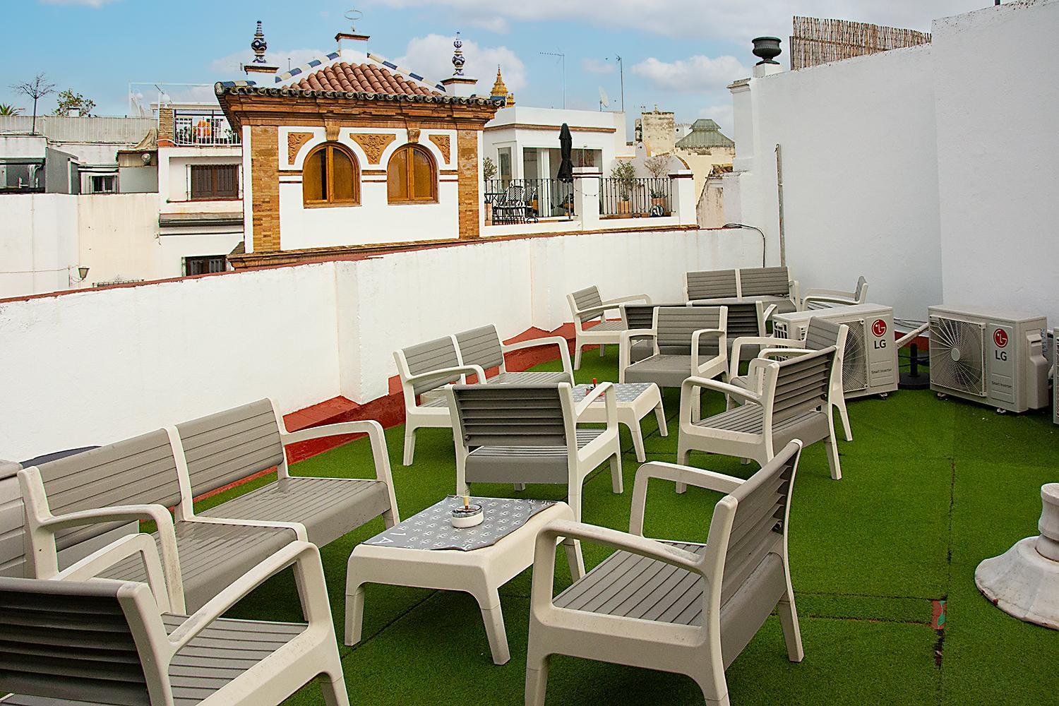 Family Luxury Argote Apartment Sevilla Bagian luar foto