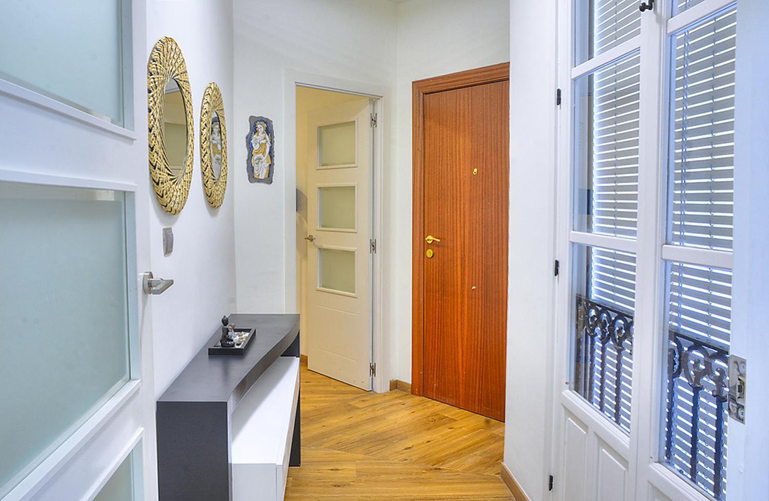 Family Luxury Argote Apartment Sevilla Bagian luar foto